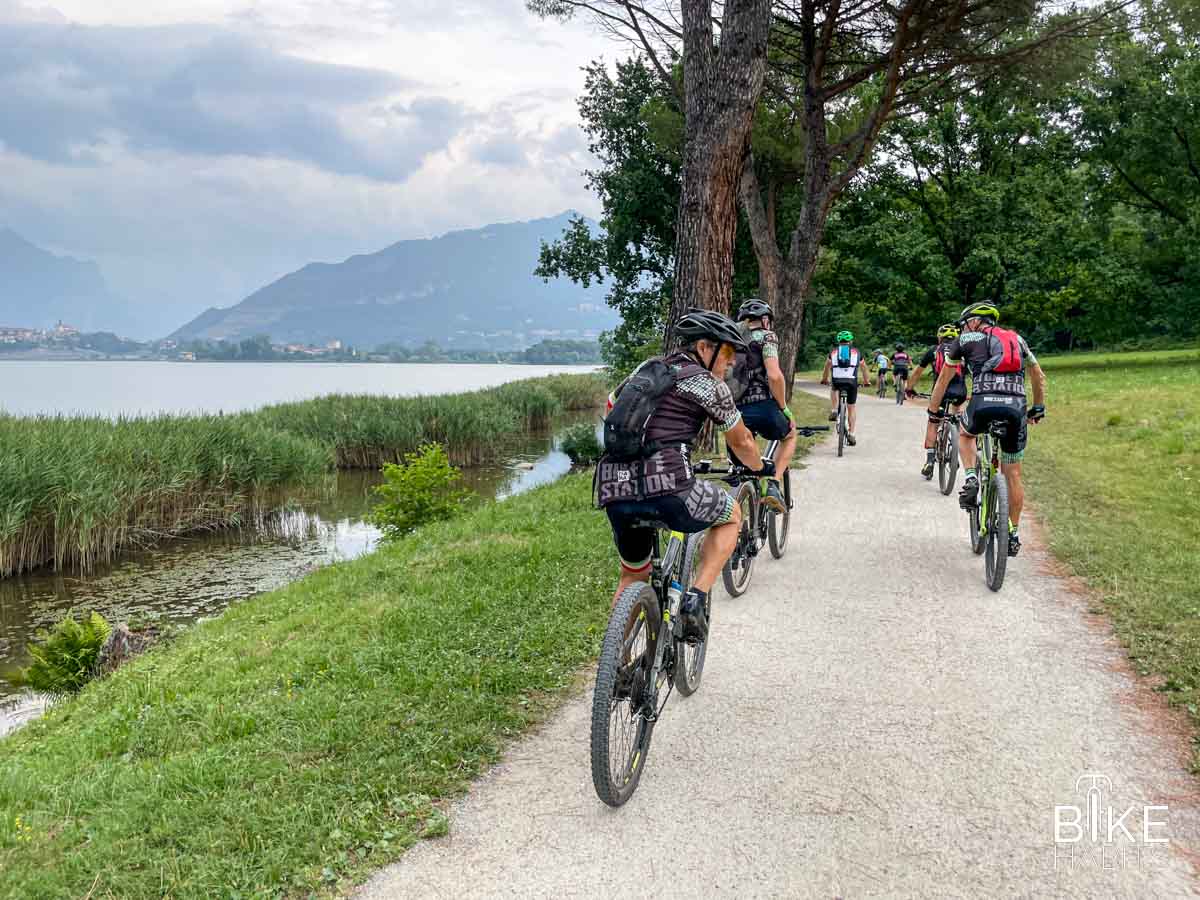 lago di Pusiano in bici